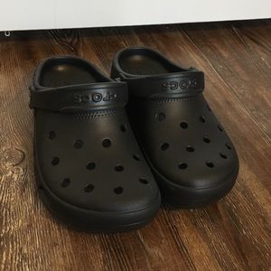 Black crocs